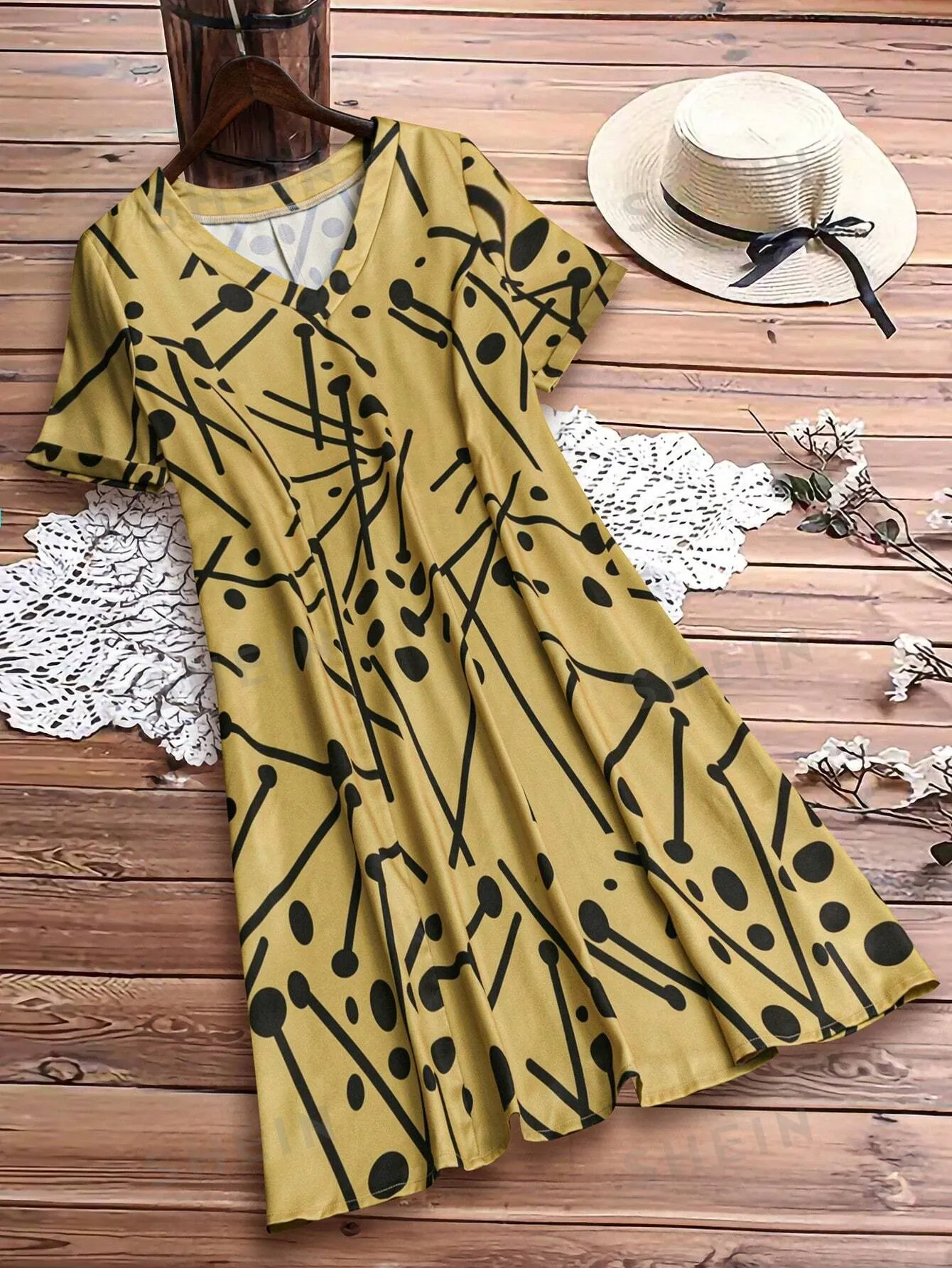 EMERY ROSE Summer V-Neck Plus Size Women's Geometric Printed Casual T-Shirt Dress