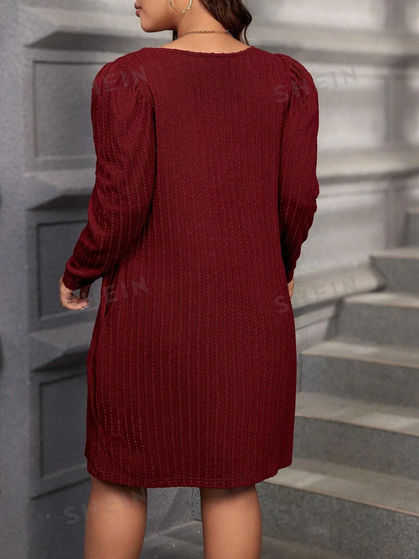 LUNE Plus Size Solid Color Round Neck Long Sleeve Simple Short Casual Dress
